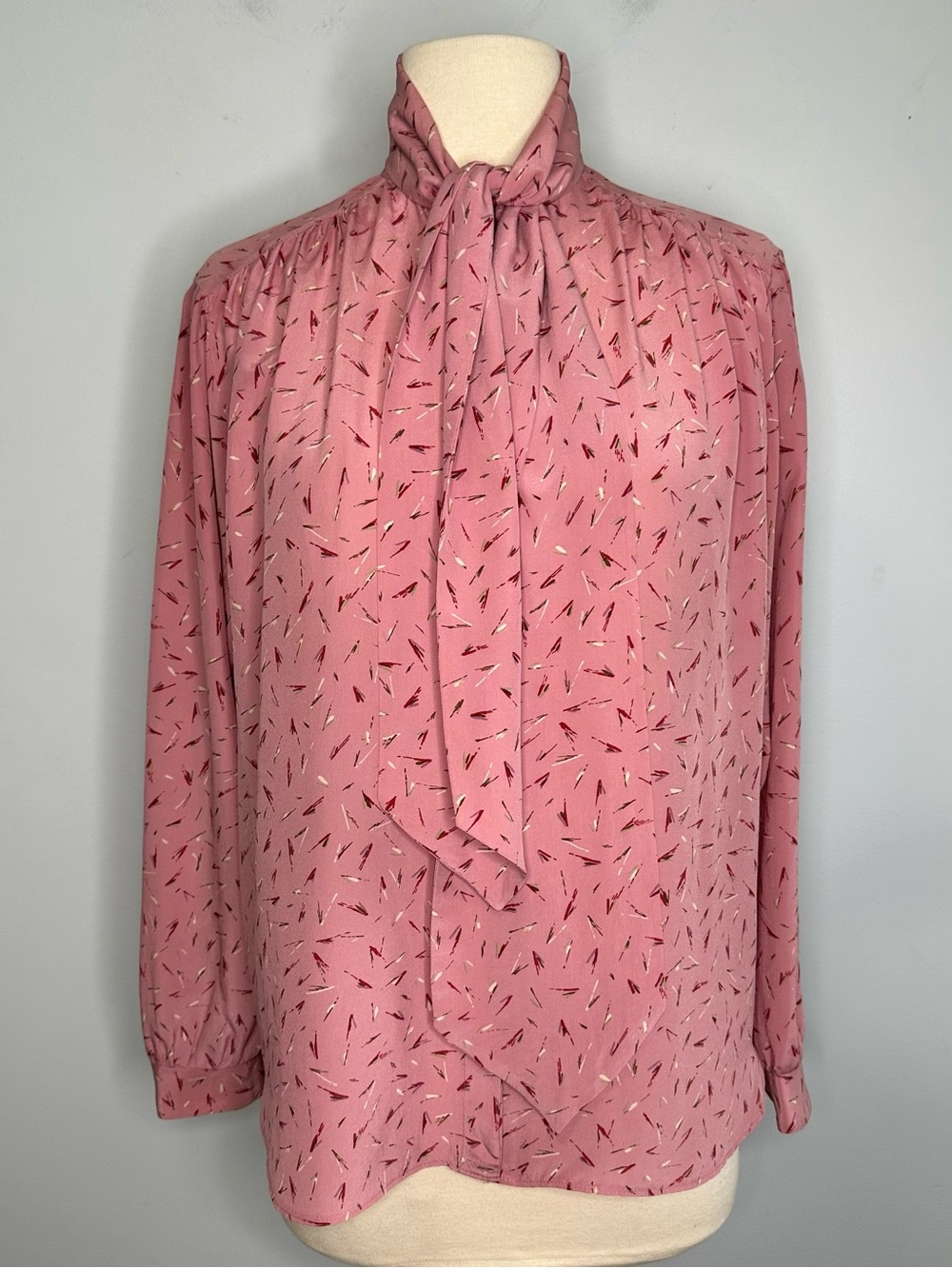 SOLD!! Vintage Cista Svila Women’s 100% Silk Buttoned Bow Neck Tie Blouse